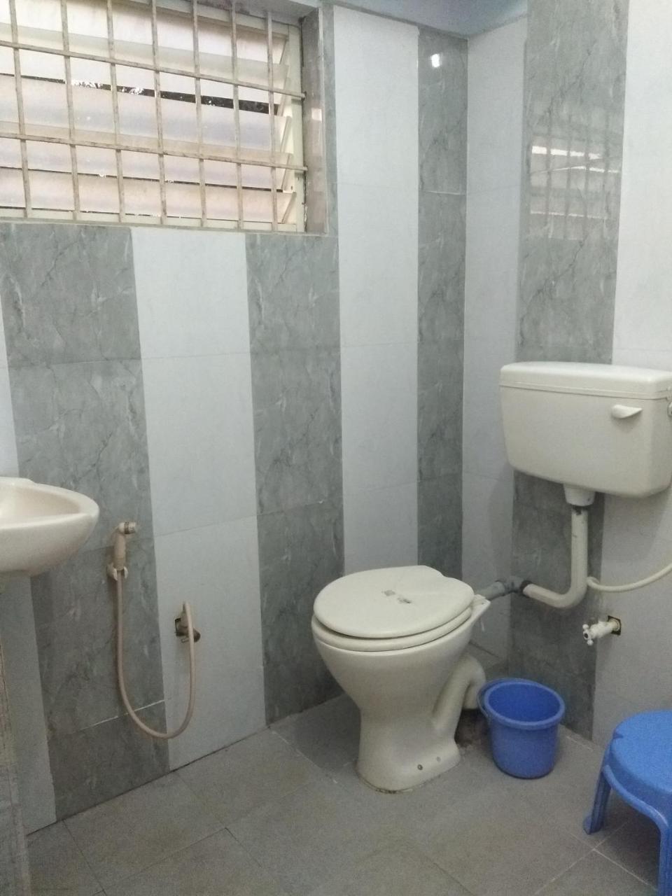 Apoorva Residency Hotell Bangalore Exteriör bild