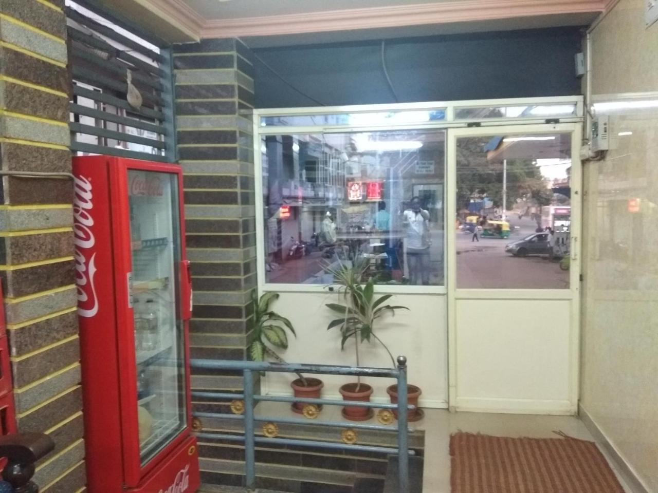Apoorva Residency Hotell Bangalore Exteriör bild